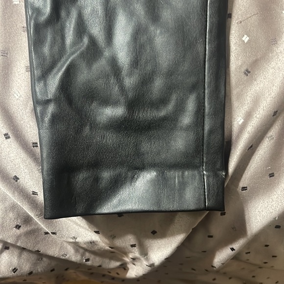 Leather faux pants - Picture 4 of 7